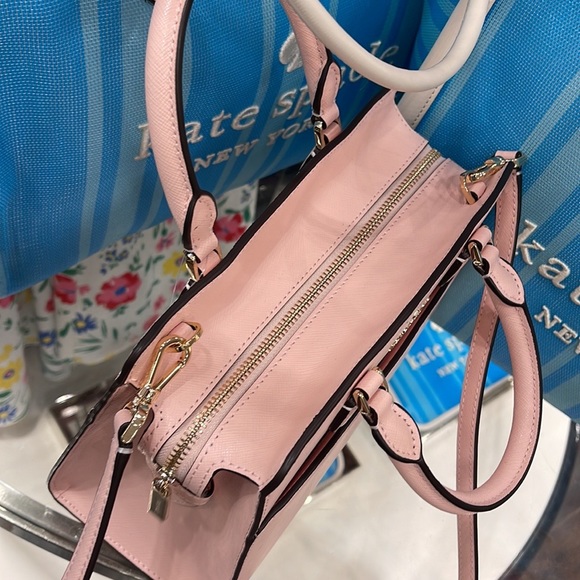 Kate Spade Madison Saffiano Leather Small Satchel
Conch Pink
NWT - Picture 4 of 16